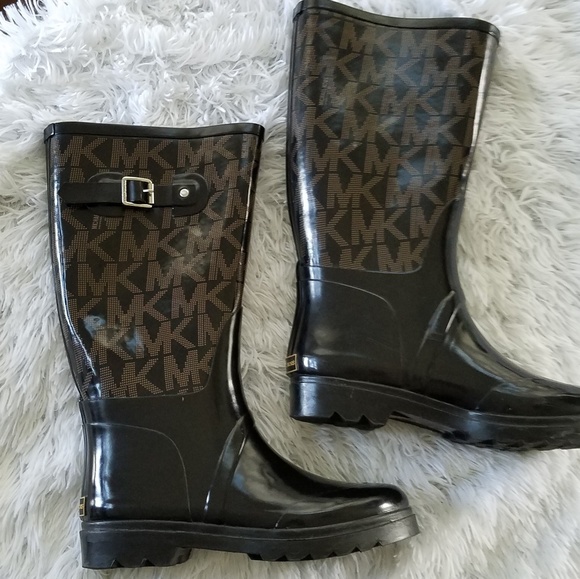 Michael Kors Shoes - Michael Kors 🌧 rainboots